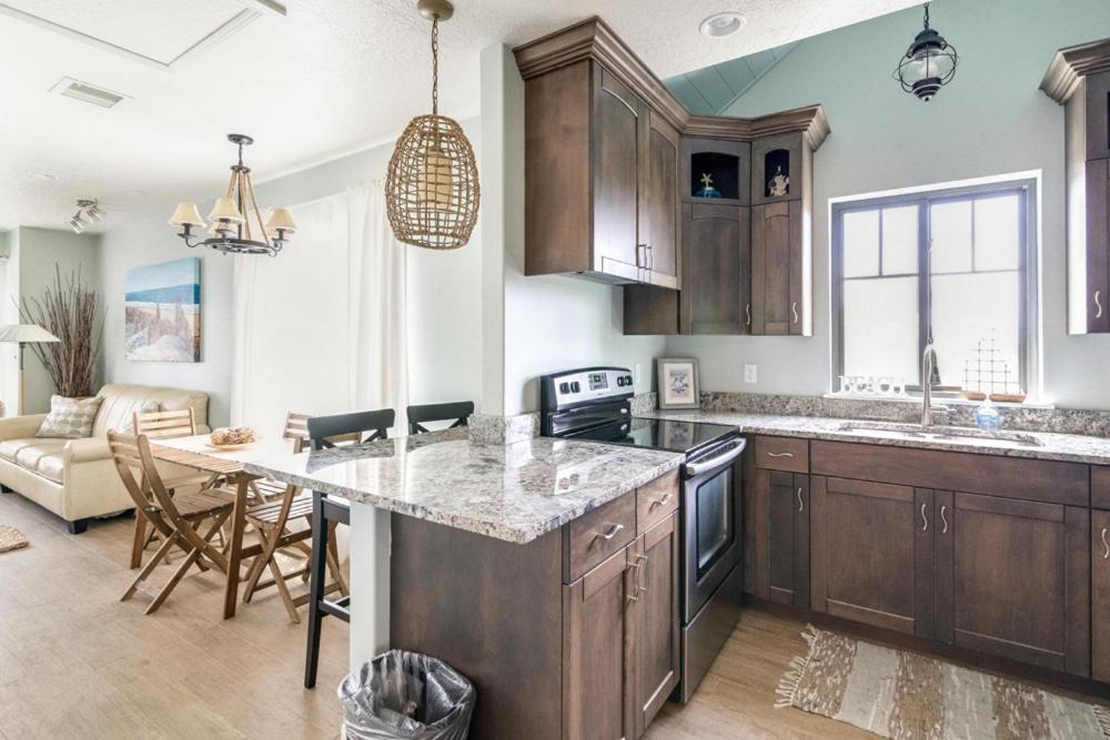 Aspenwood Manor Aparthotel Provo Eksteriør bilde