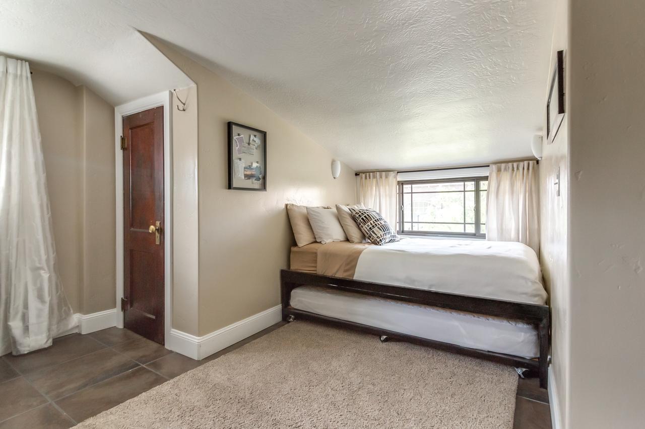 Aspenwood Manor Aparthotel Provo Eksteriør bilde